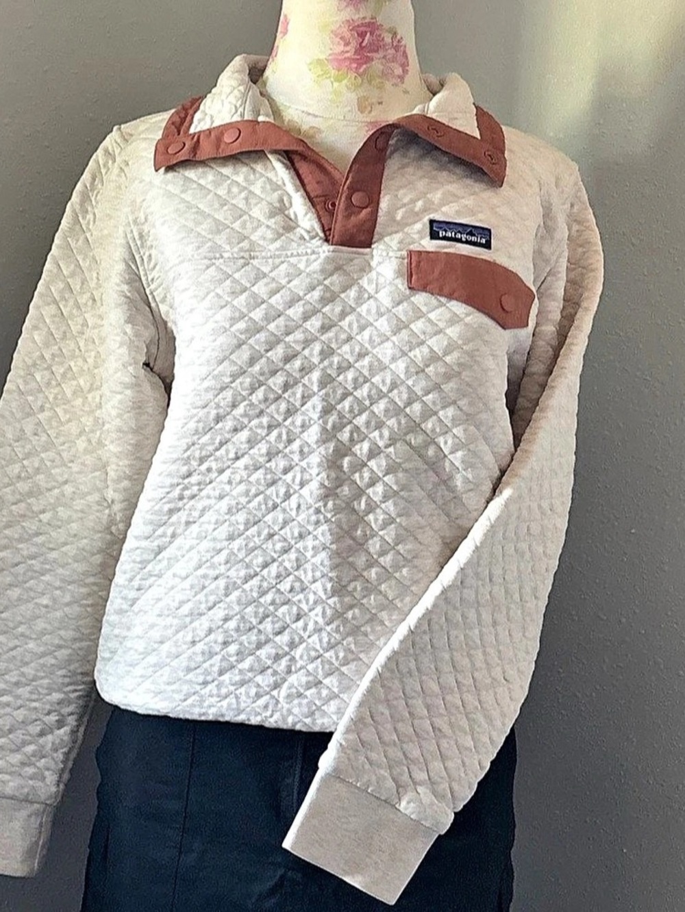 Patagonia Organic Cotton Quilt Snap-T Pullover White & Brown Medium